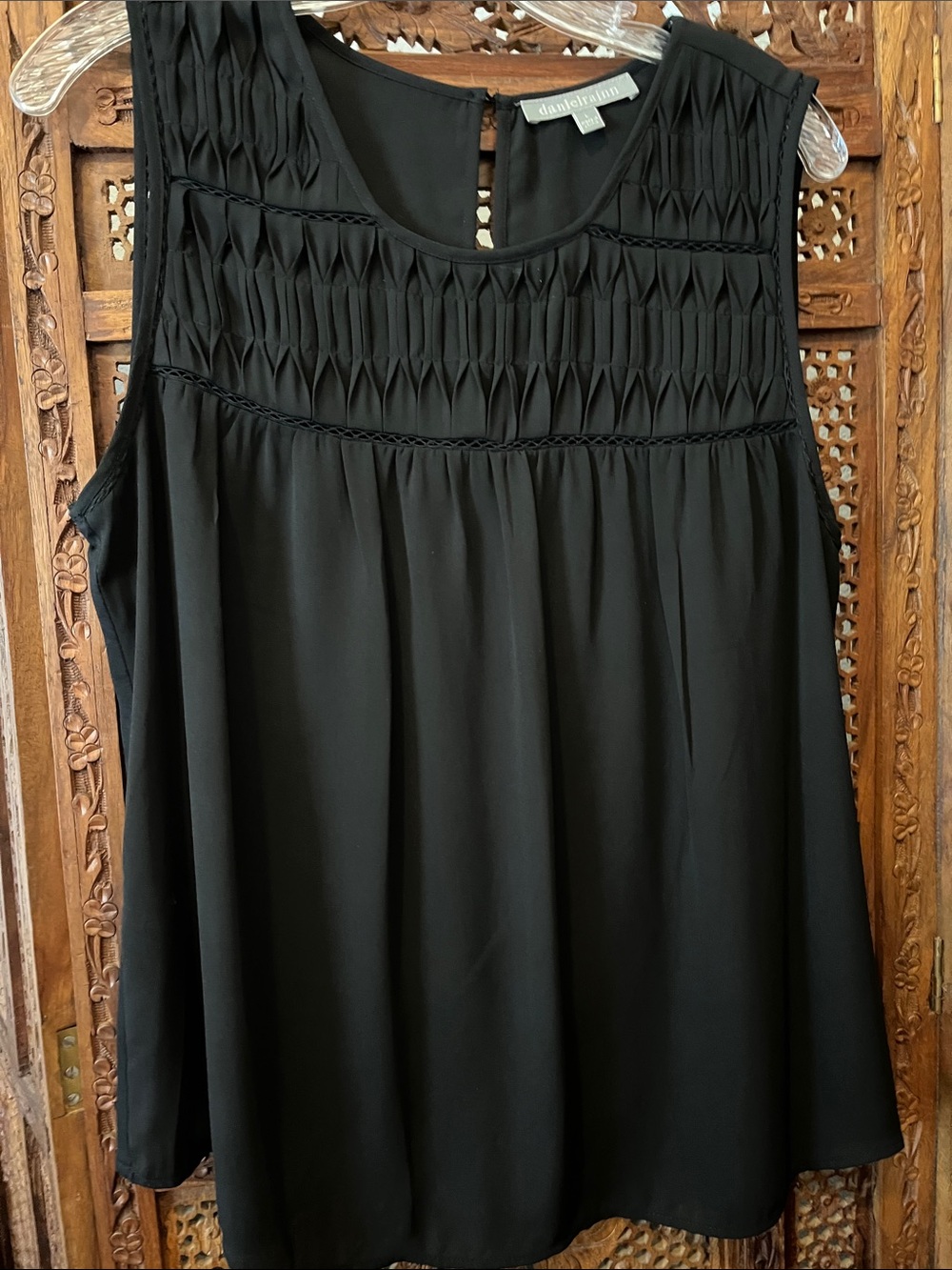 Daniel Rainn Black Sleeveless Smocked Yoke Tank
